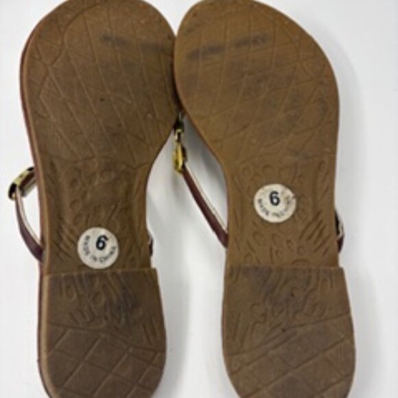 Easy USA Women's Flat Thong Sandals With Decorative Gold Chain Strap 6M - Picture 5 of 5